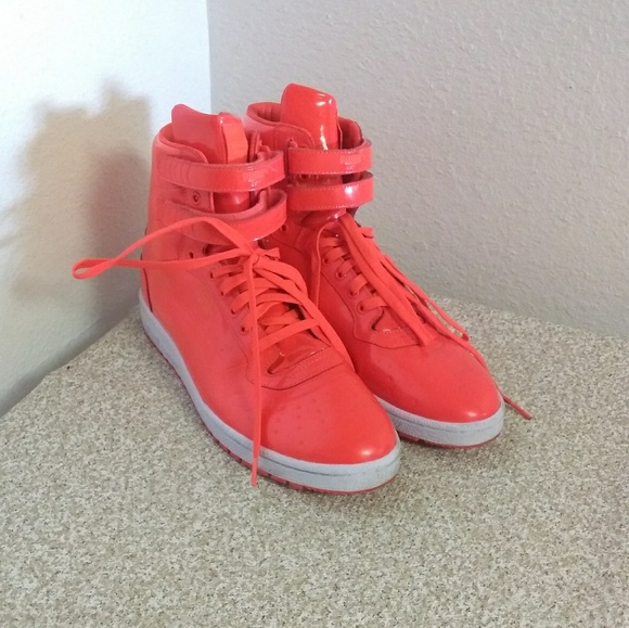 neon orange puma shoes